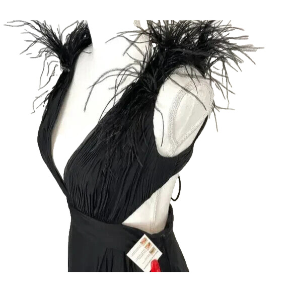 NWT Mac Duggal PLUNGE NECK OSTRICH FEATHER LACE OPEN BACK GOWN BLACK SZ 4 - Picture 5 of 7